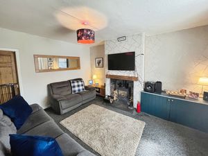 Lounge- click for photo gallery